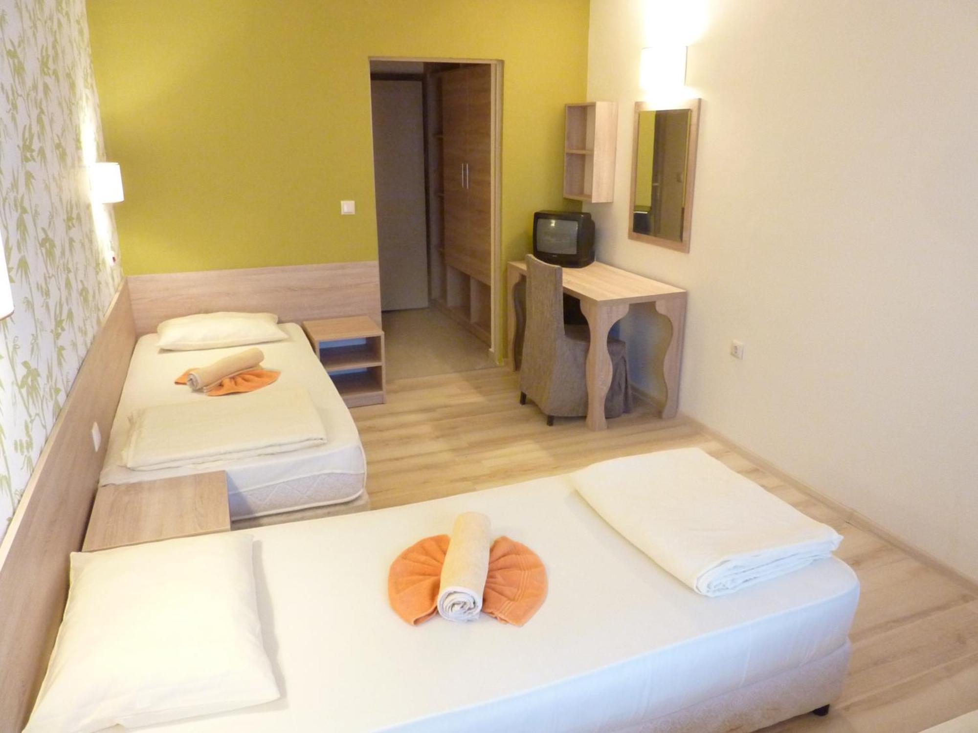 Hotel Zarya Golden Sands Exterior foto
