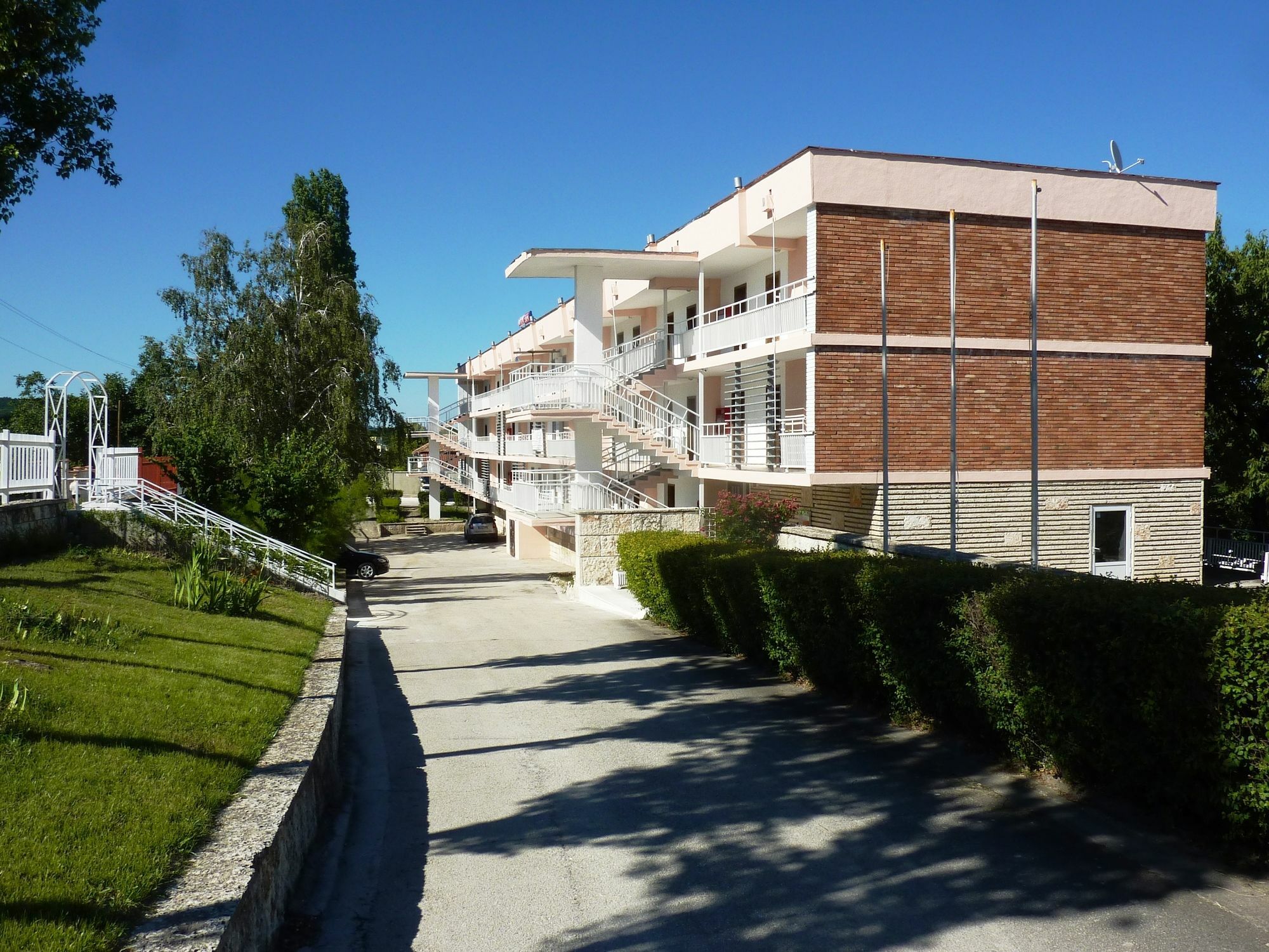 Hotel Zarya Golden Sands Exterior foto